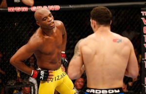 http://mmafightfans.com/this-wasnt-the-first-time-anderson-silva-dropped-his-hands-and-clowned-in-the-cage-photos/